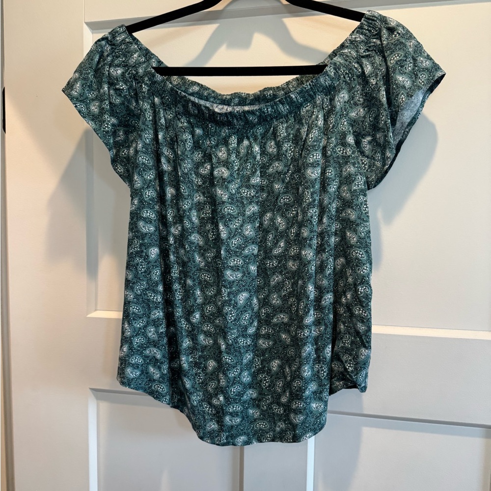 NWOT Abercrombie & Fitch Green Paisley Off-Shoulder Blouse